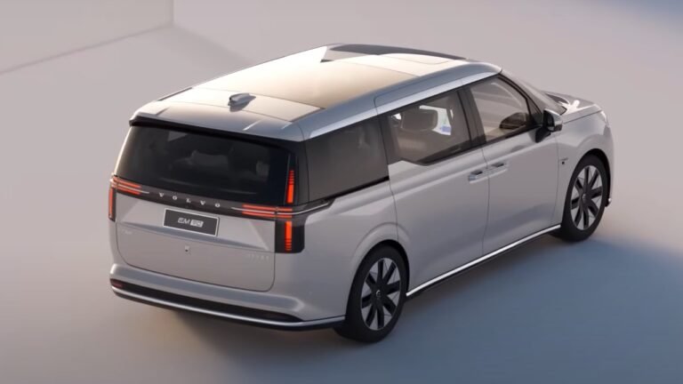 Volvo car new